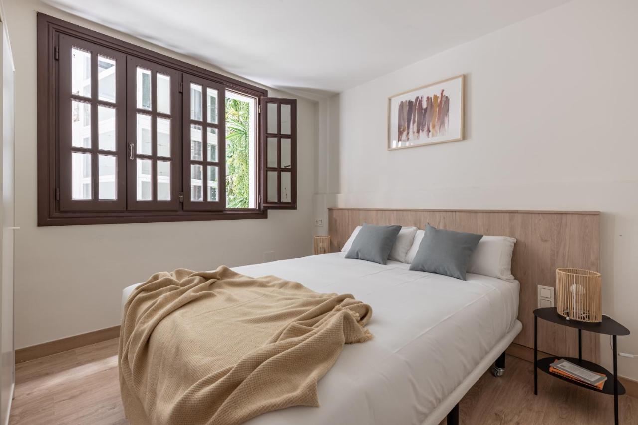 Apartamentos Libere Malaga La Merced Экстерьер фото