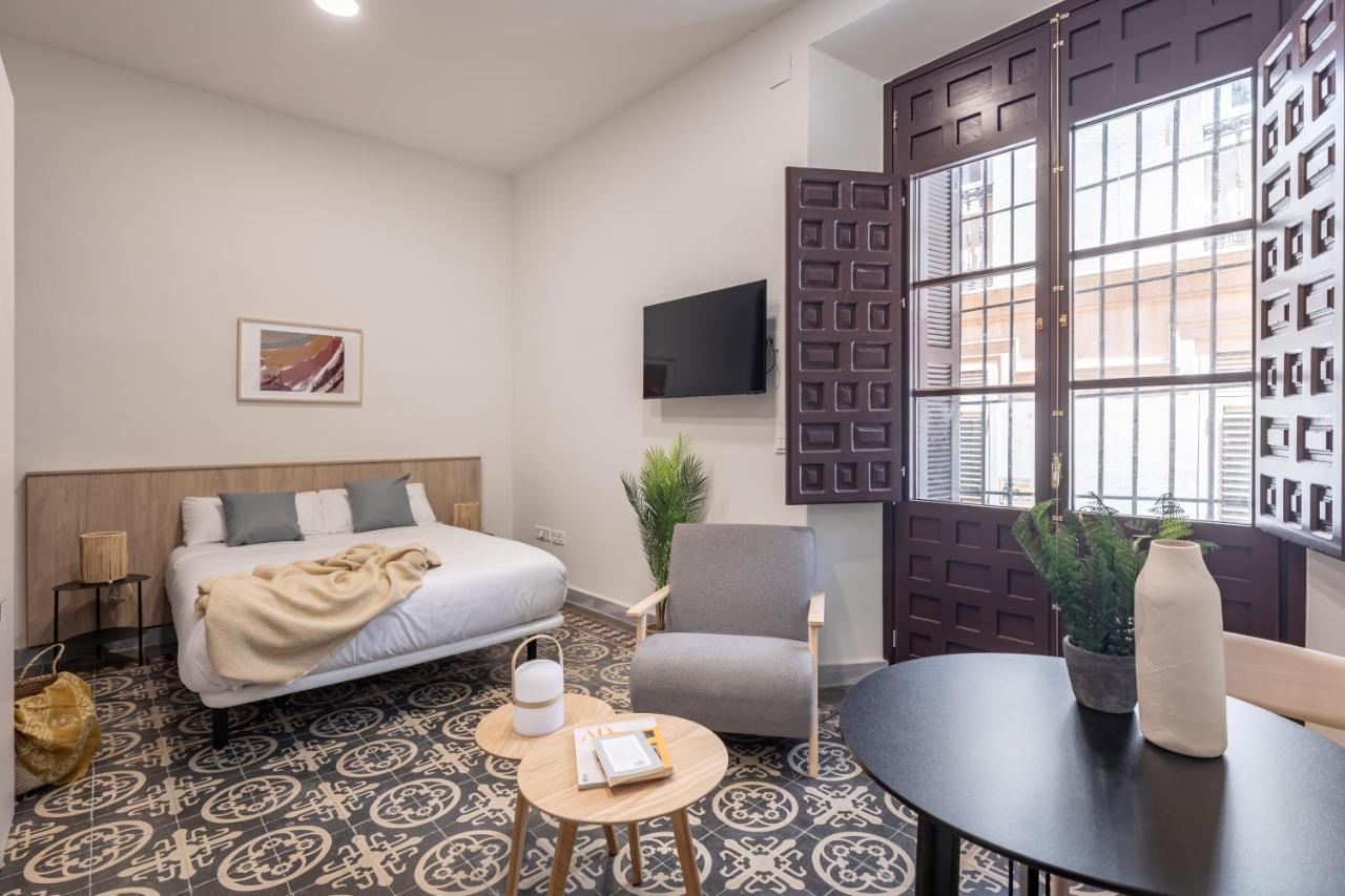 Apartamentos Libere Malaga La Merced Экстерьер фото