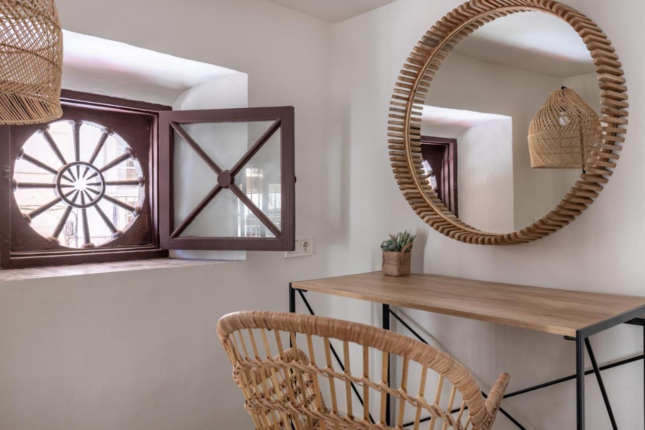 Apartamentos Libere Malaga La Merced Экстерьер фото