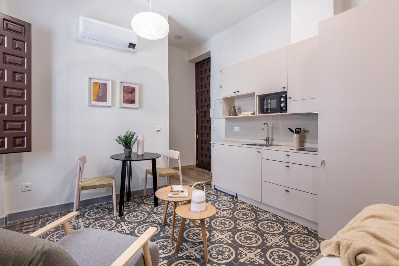 Apartamentos Libere Malaga La Merced Экстерьер фото